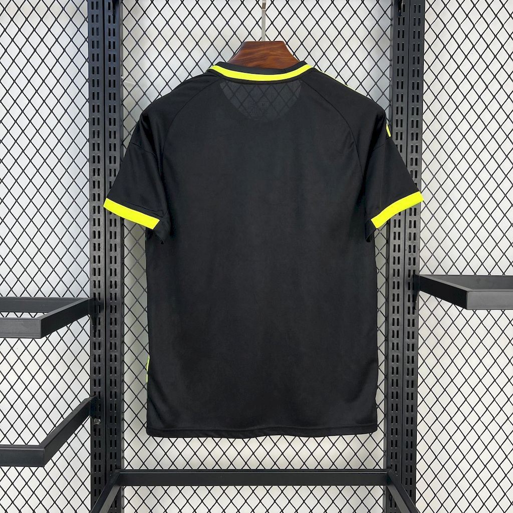 Camiseta Real Madrid Edición Green Snake 2025/26 Versión Fan