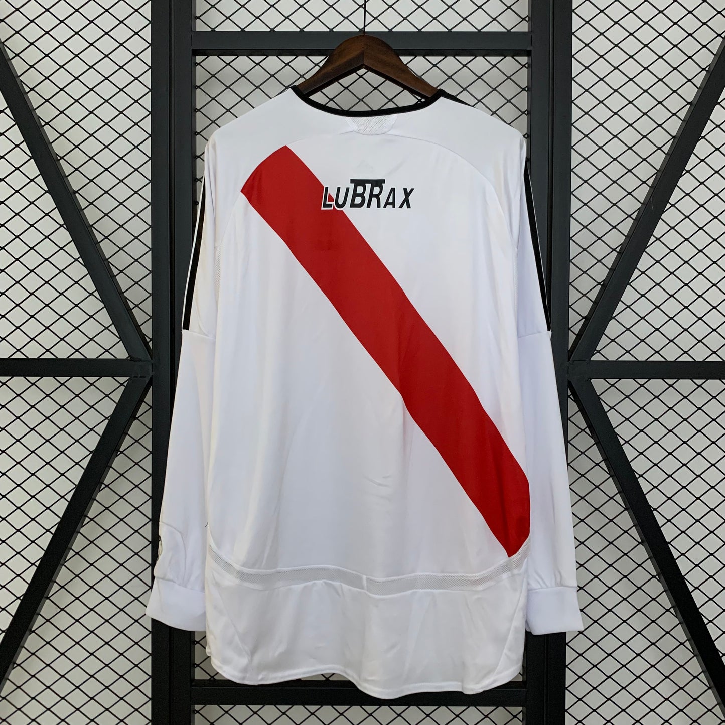 Camiseta River Plate Local Retro Manga Larga 2006/07 Versión Fan