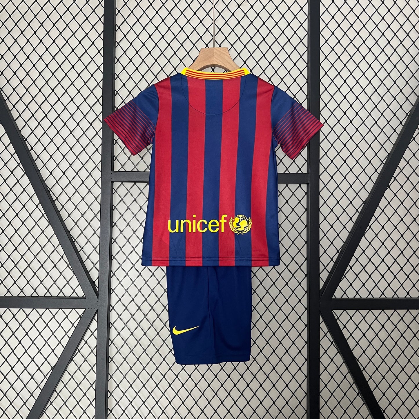 Barcelona Retro Kit Niños Local 2013/14