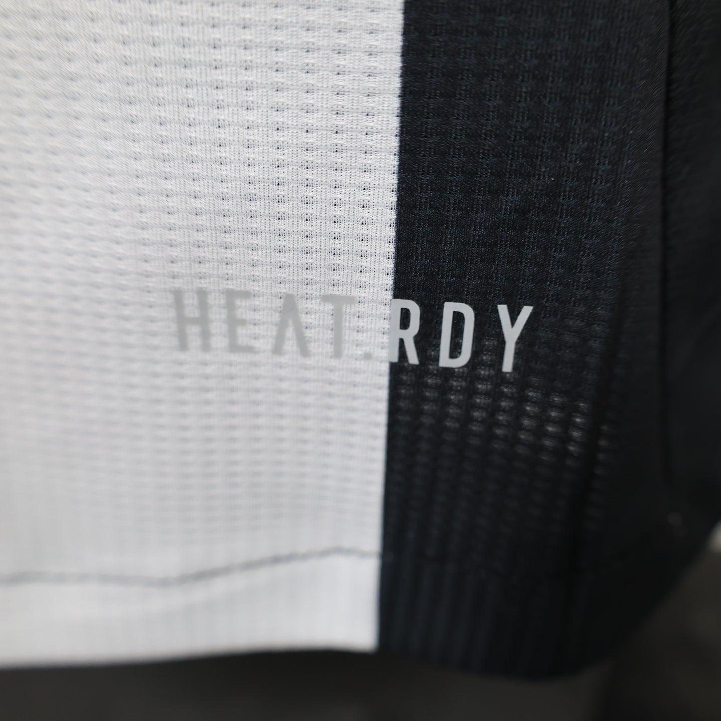 Camiseta Newcastle Local 2024/25 Versión Jugador