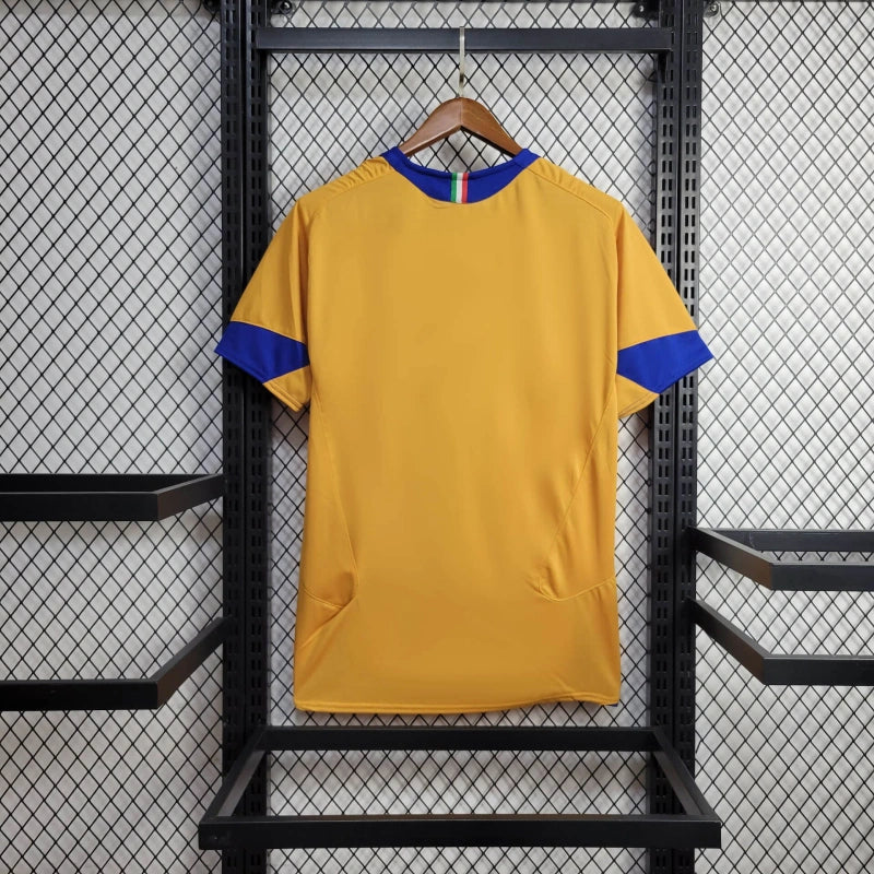 Camiseta Juventus Retro Tercera 2005/06 Versión Fan