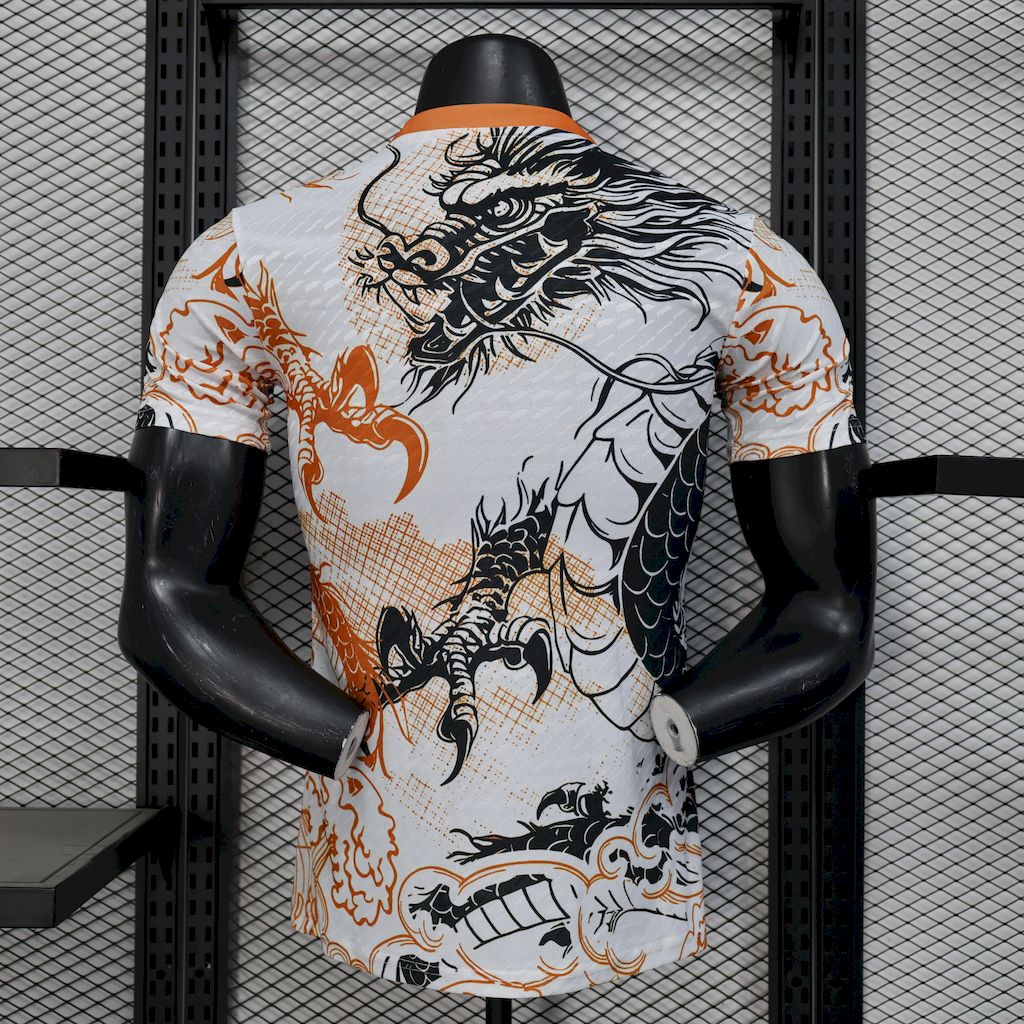 Camiseta Real Madrid Dragón Negro y Blanco 2025/26 Versión Jugador