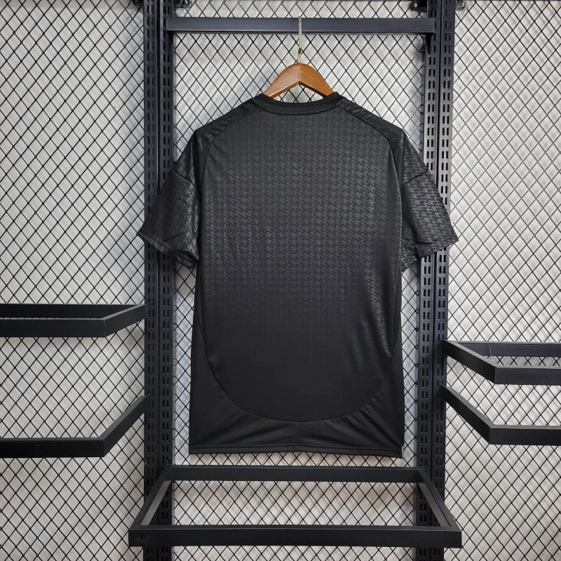 Camiseta Real Madrid "Especial Negra" 2024/25 Versión Fan