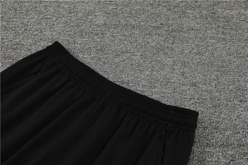 Buzo Completo Liverpool Negro 2022/23