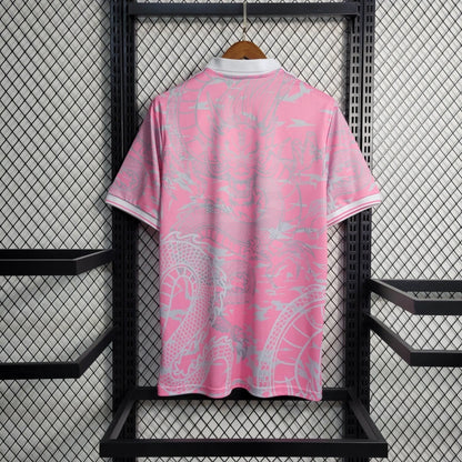 Camiseta Real Madrid 2024/25 Dragón Rosado Versión Fan