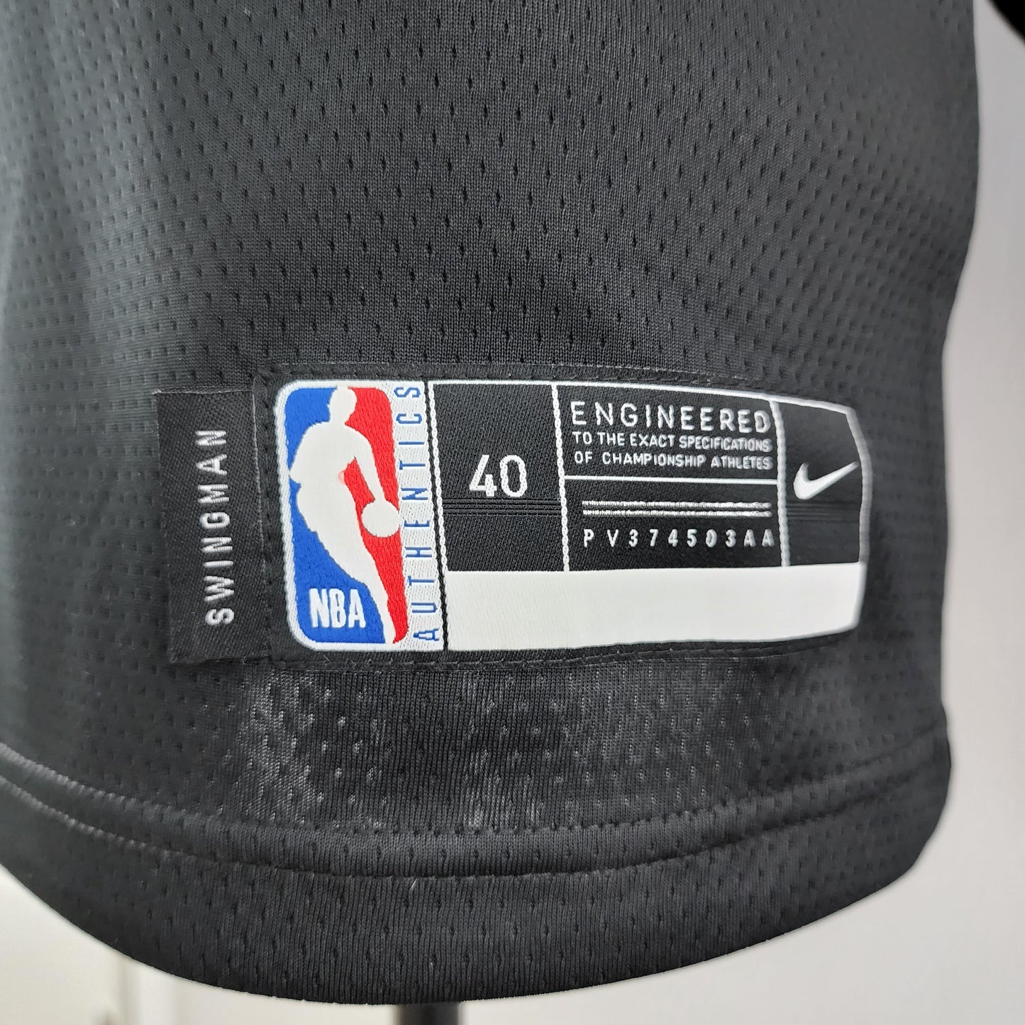 Camiseta Philadelphia 76ers Allen Iverson Negra