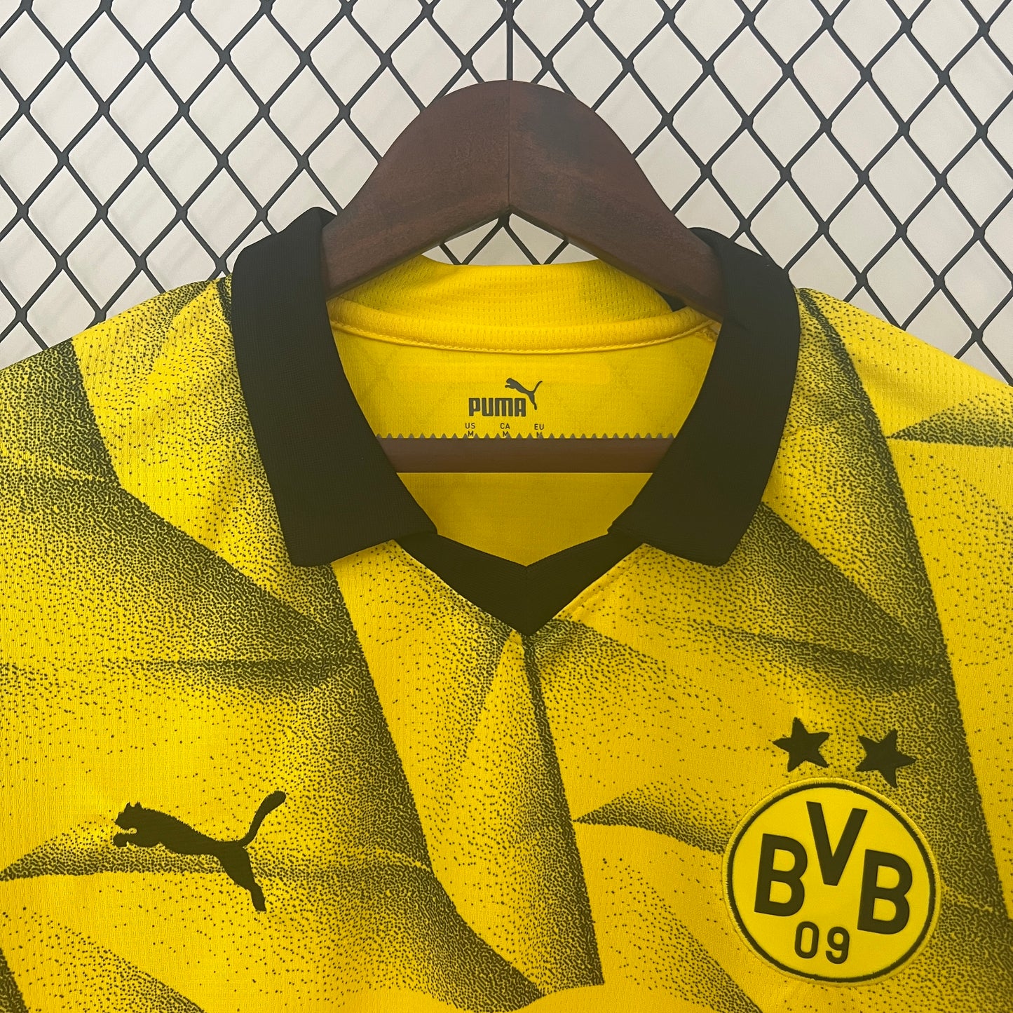 Camiseta Borussia Dortmund Tercera 2023/24 Versión Fan