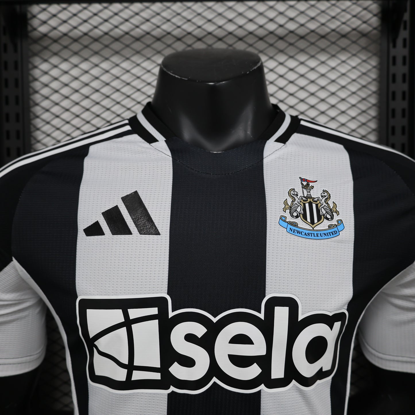 Camiseta Newcastle Local 2024/25 Versión Jugador