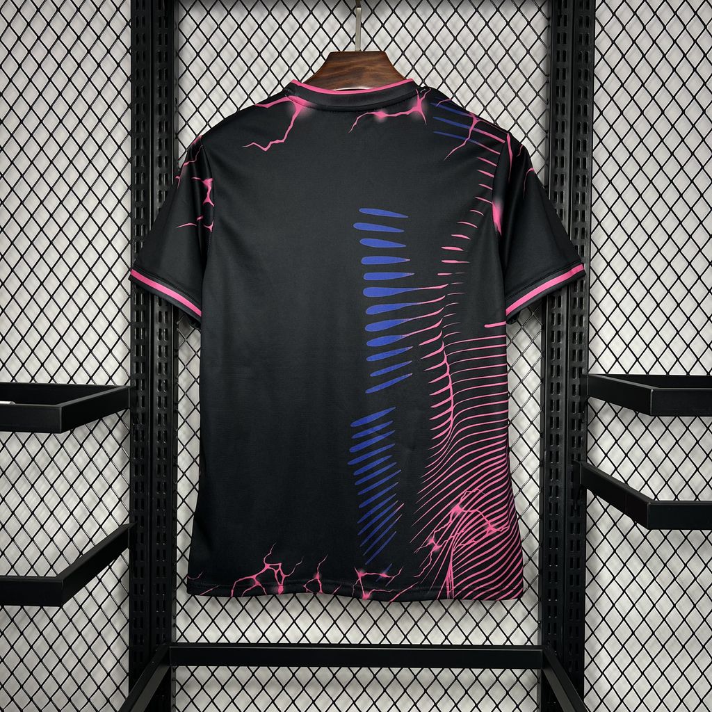 Camiseta Real Madrid Edición Especial "Purple Panther" 2024/25 Versión Fan