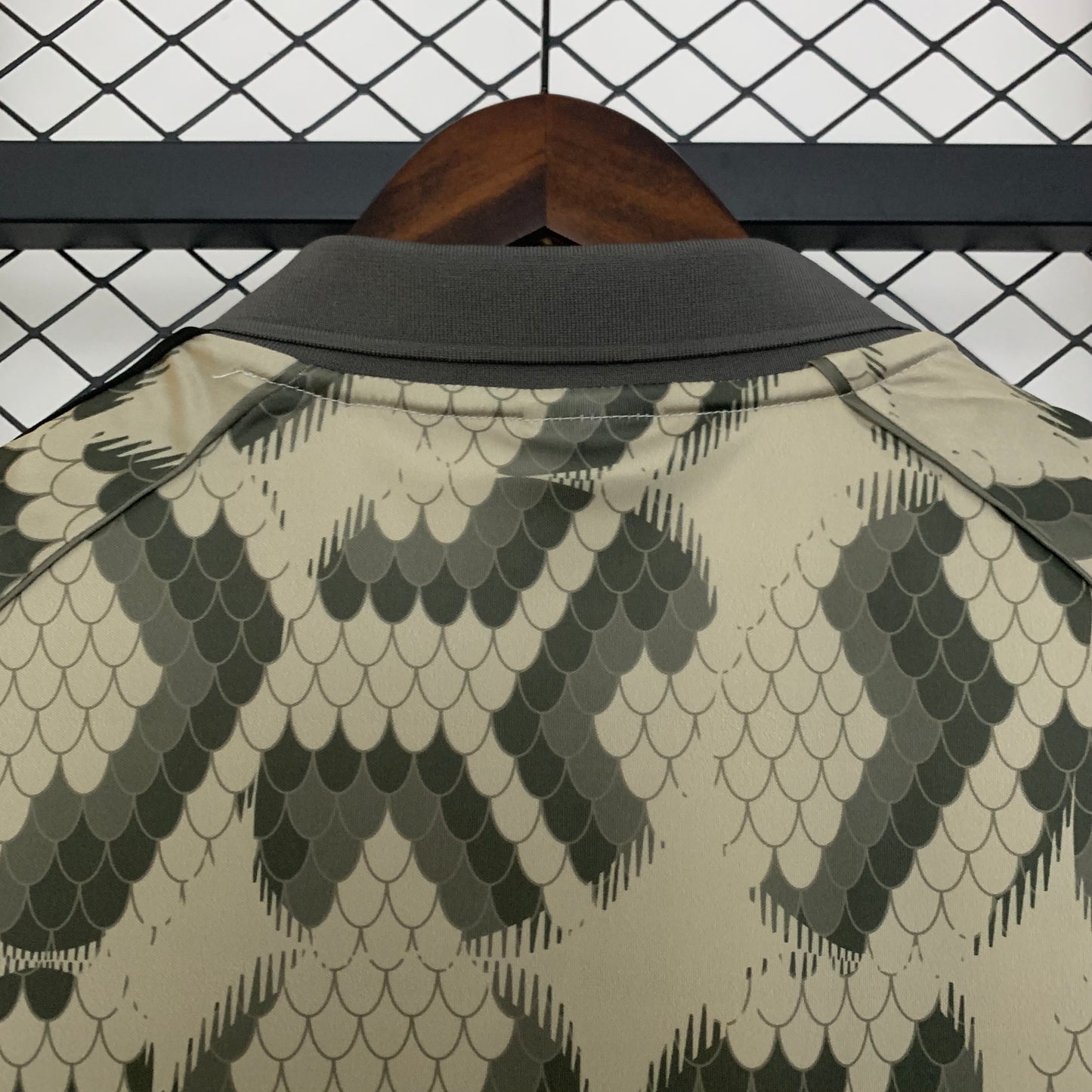 Camiseta Bayern Munich "Edición Especial Escamas" 2025/26 Versión Fan