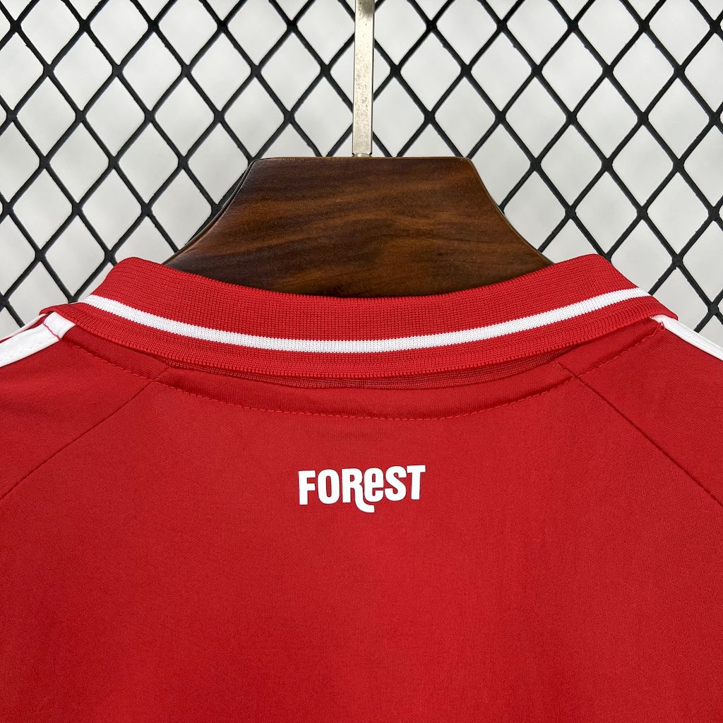 Camiseta Nottingham Forest Local 2025/26 Versión Fan