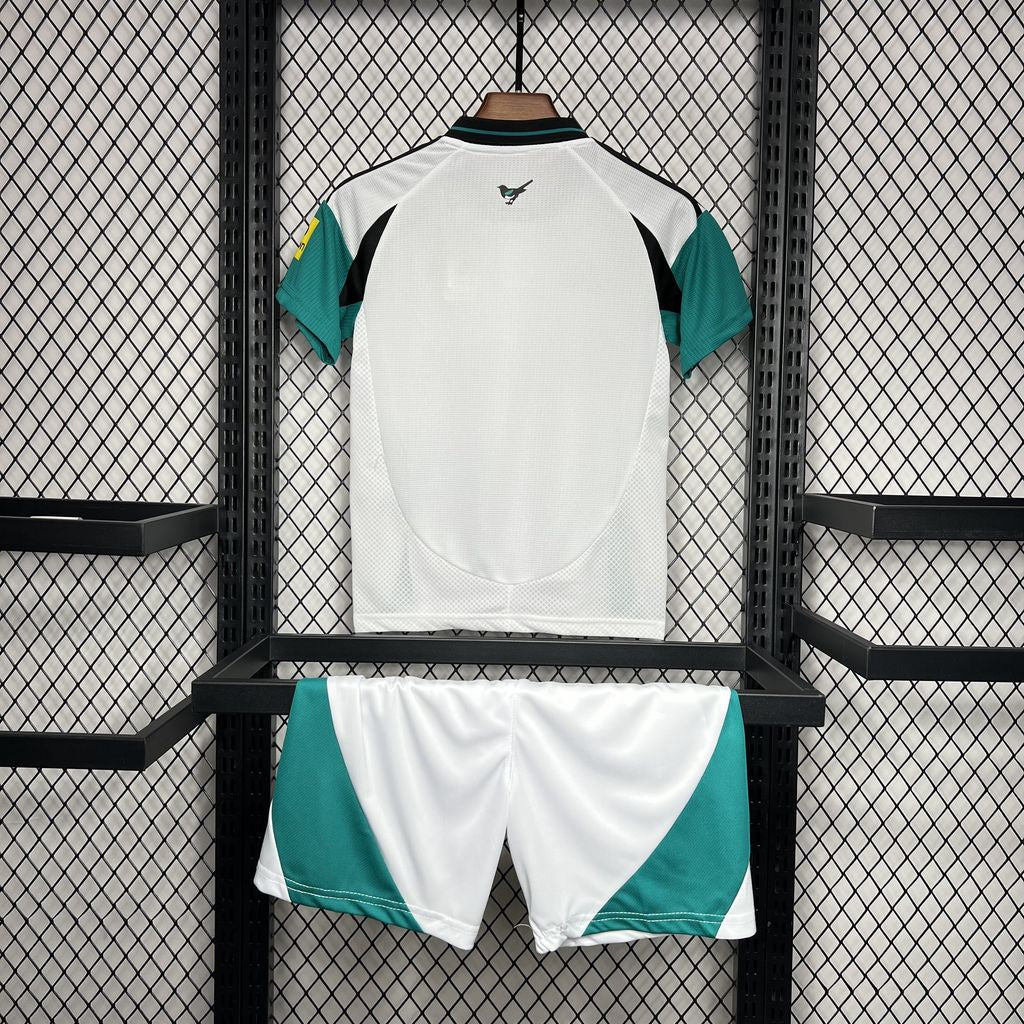 Newcastle Tercera 2024/25 Kit Niños