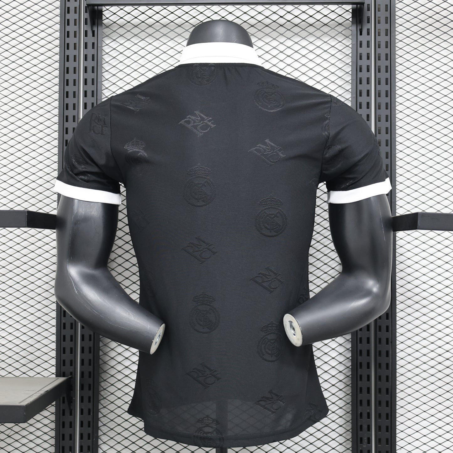 Camiseta Real Madrid Polo Negro 2025/26 Versión Jugador