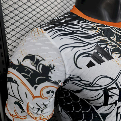 Camiseta Real Madrid Dragón Negro y Blanco 2025/26 Versión Jugador