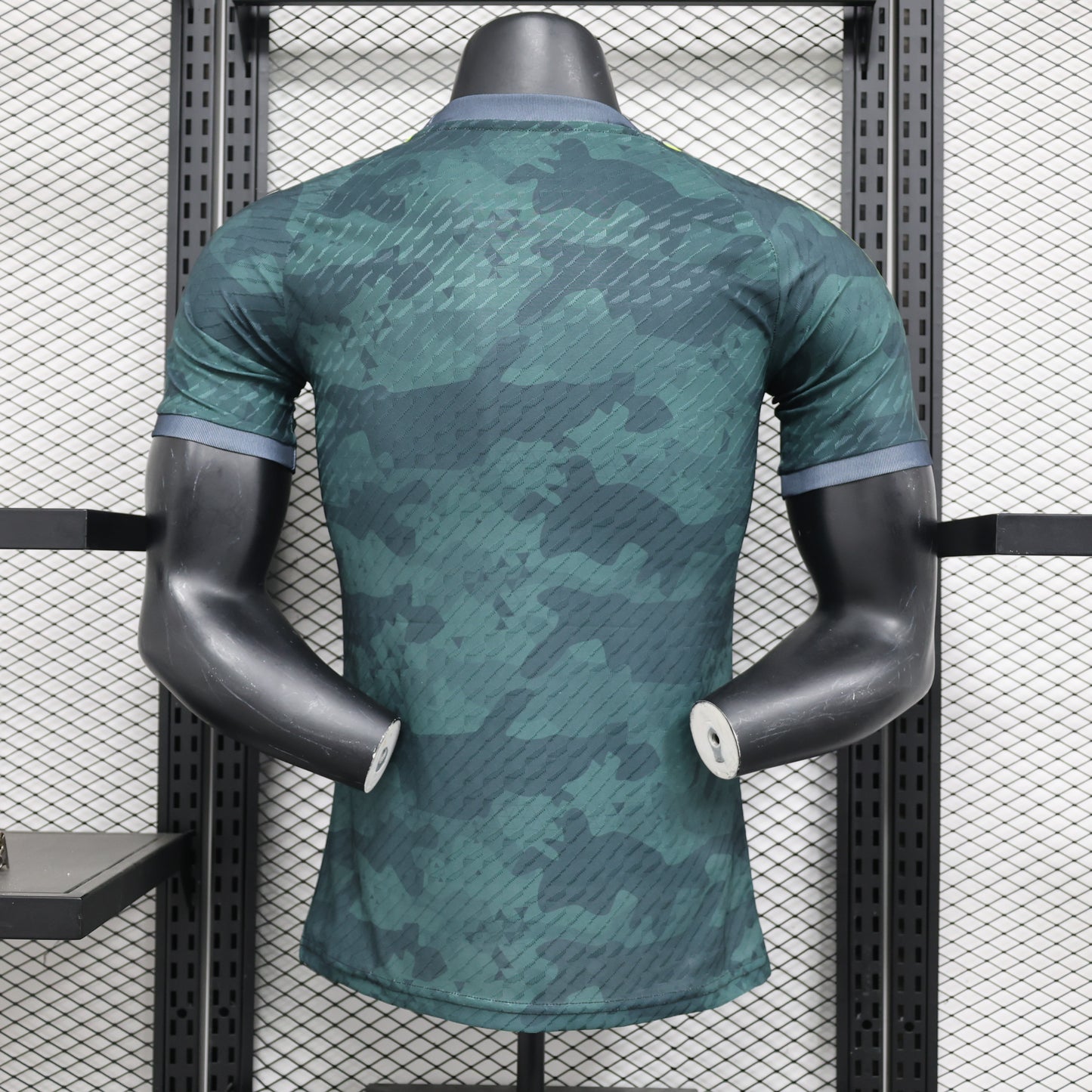 Camiseta Real Madrid Edición Especial "Militar" 2024/25 Versión Jugador