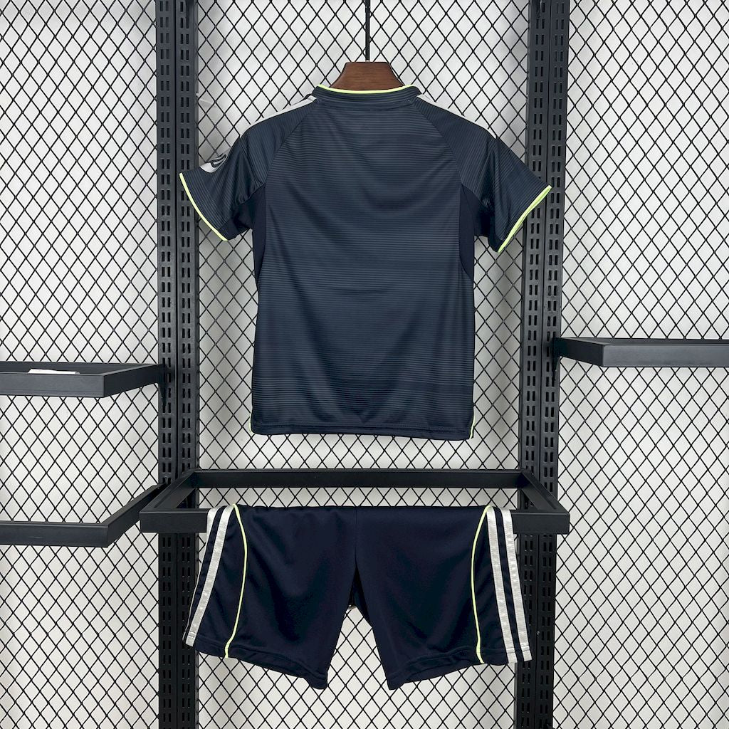 Real Madrid Visita Kit Niños 2025/26