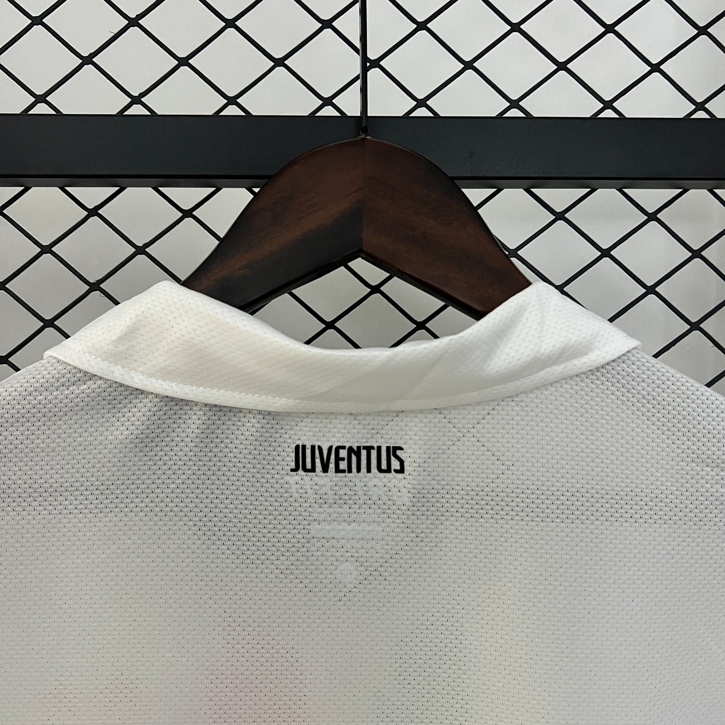 Camiseta Juventus Visita Retro 2010/11 Versión Fan