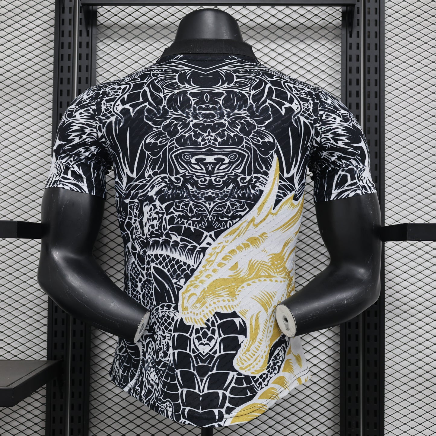 Camiseta Real Madrid "Yellow Black Dragon" 2024/25 Versión Jugador