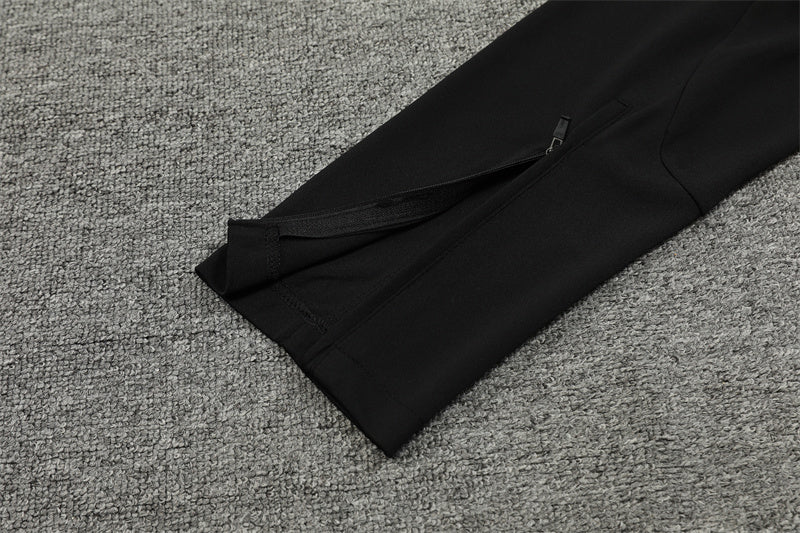 Buzo Completo Real Madrid Negro Diseño Dorado