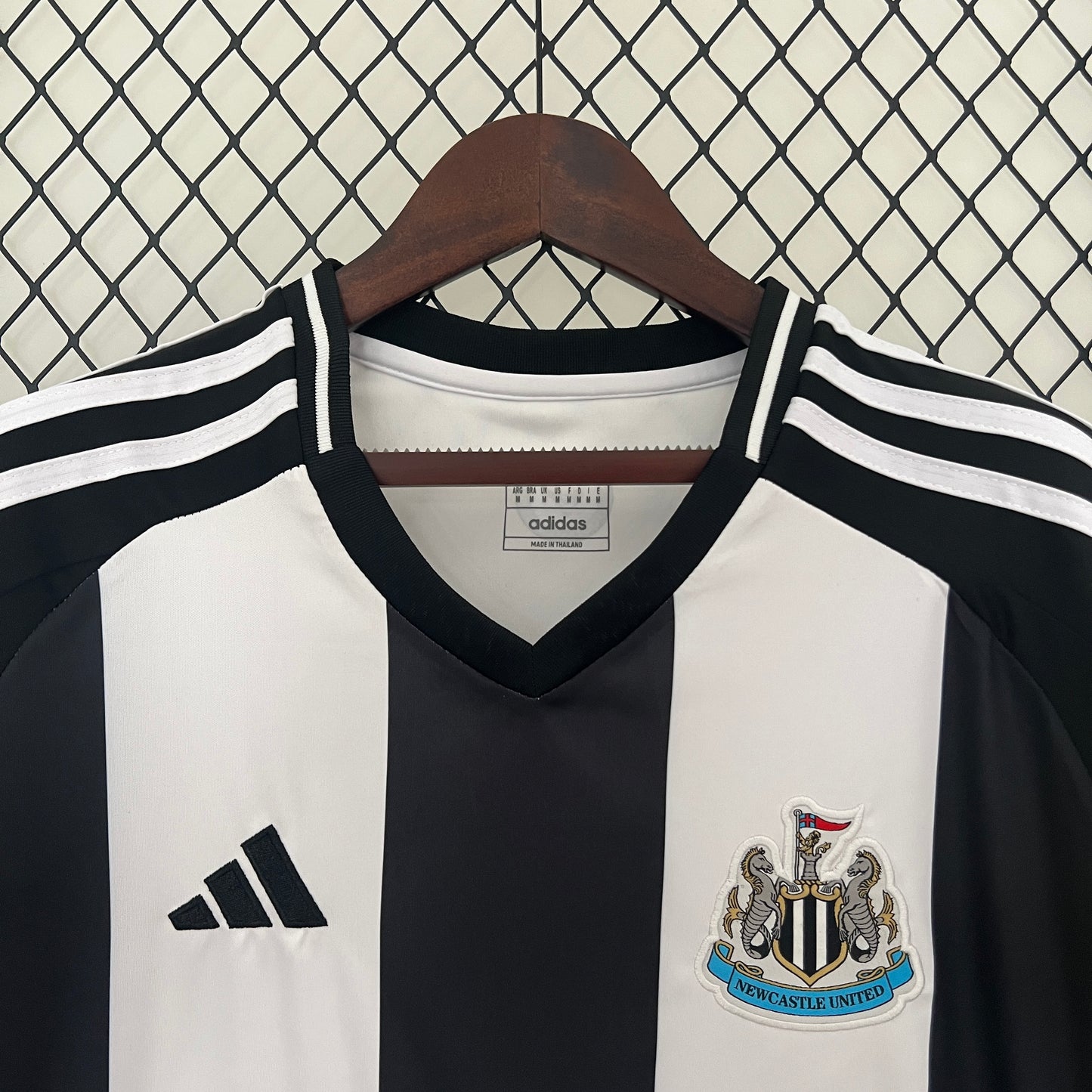 Camiseta Newcastle United Local 2024/25 Versión Fan