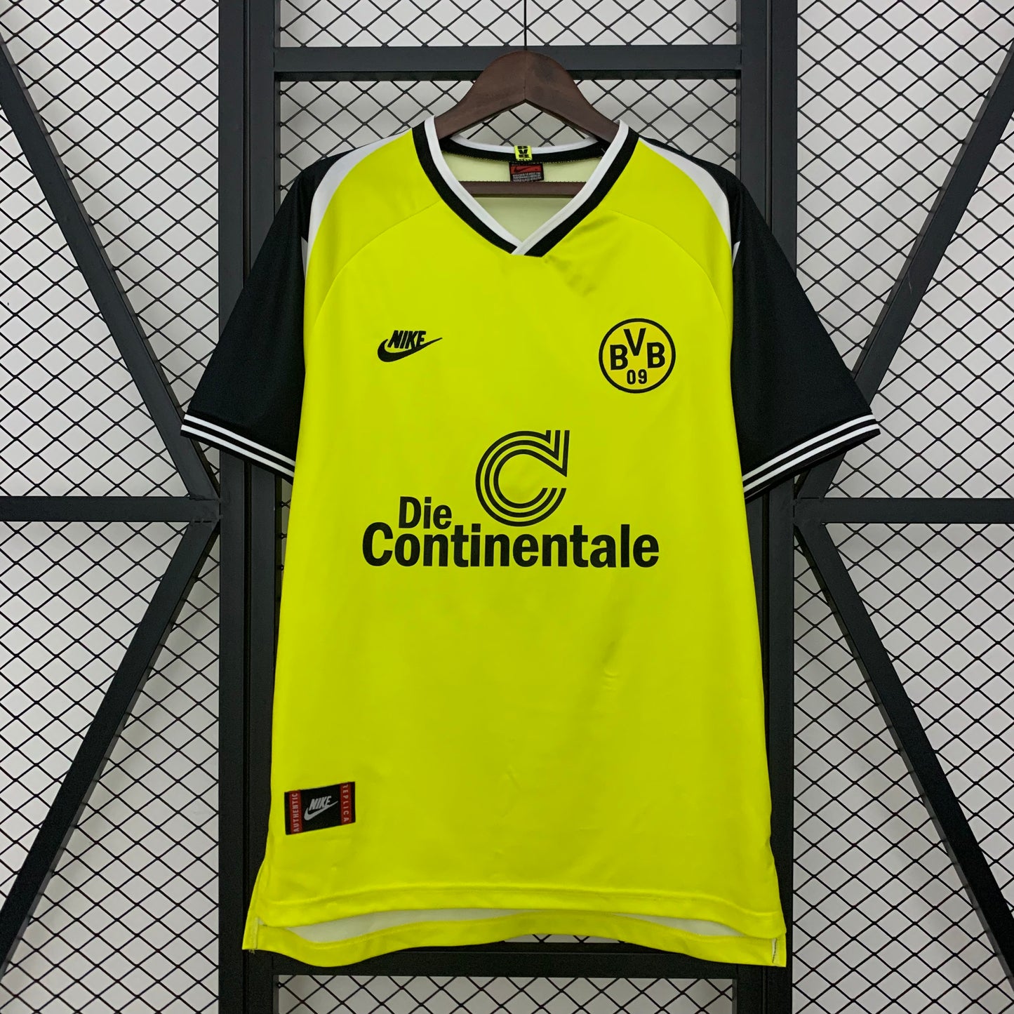 Camiseta Borussia Dortmund Local Retro 1995/96 Versión Fan