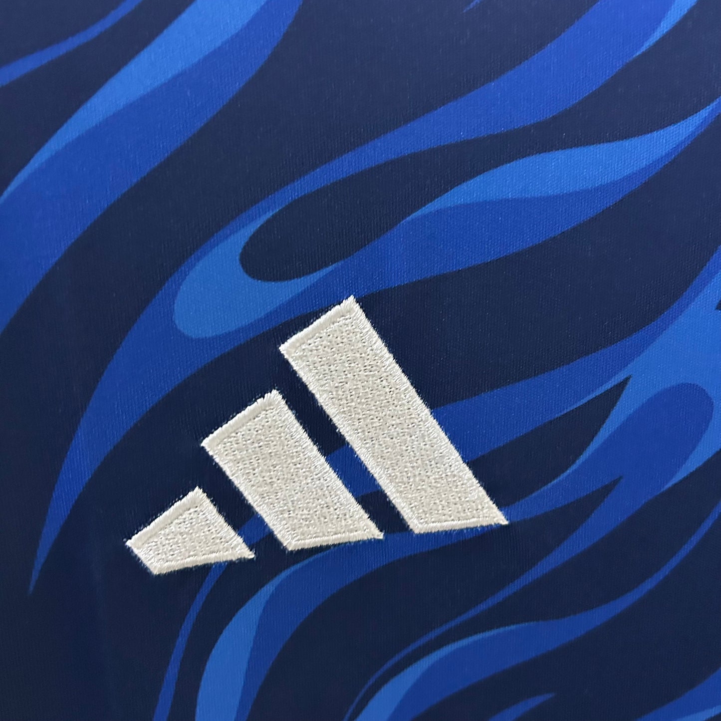 Camiseta Real Madrid Entrenamiento Azul 2025/26 Versión Fan