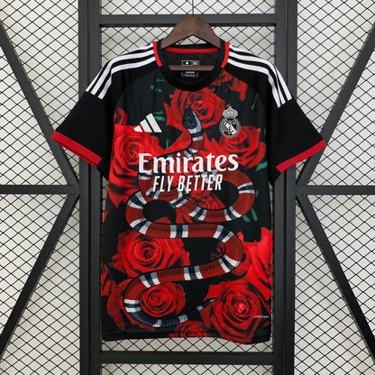 Camiseta Real Madrid Edición Red Rosas 2025/26 Versión Fan