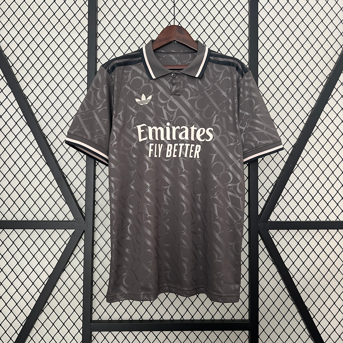 Camiseta Real Madrid Tercera 2024/25 Versión Fan