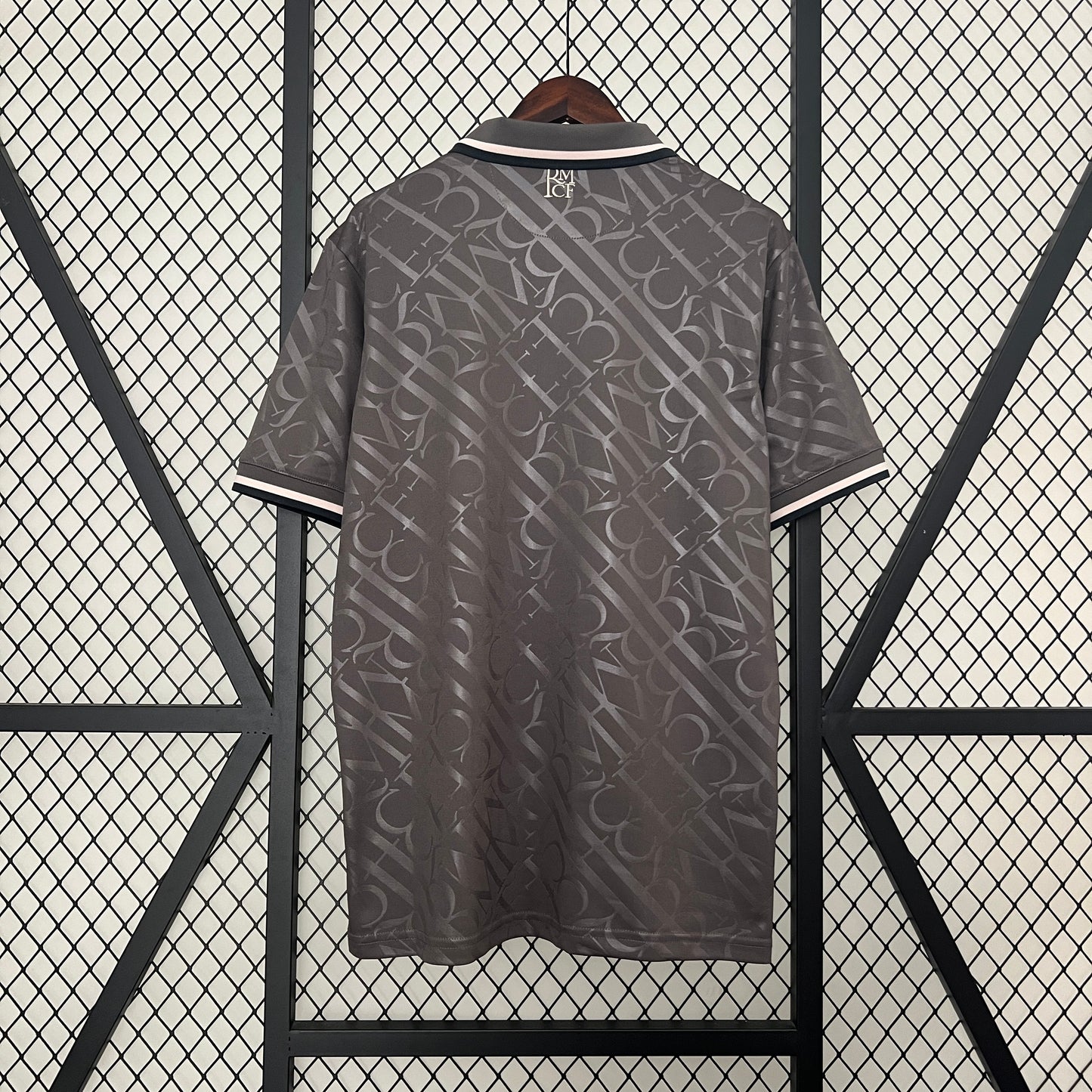 Camiseta Real Madrid Tercera 2024/25 Versión Fan