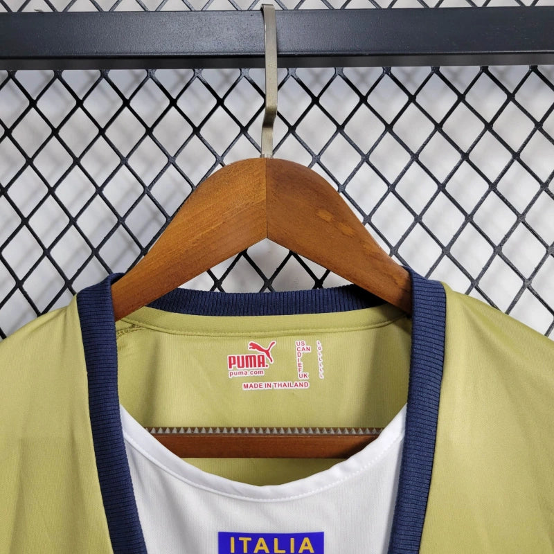 Camiseta Italia Portero Dorada Retro 2006