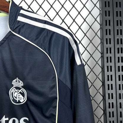 Camiseta Real Madrid Manga Larga Visita 2025/26 Versión Fan