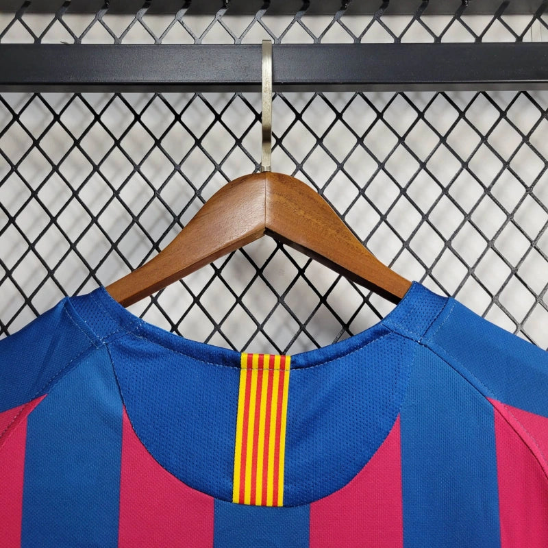 Camiseta FC Barcelona Local Retro 2005/06 Versión Fan