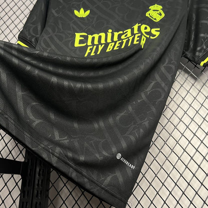 Camiseta Real Madrid Negro Neón 2024/25 Versión Fan