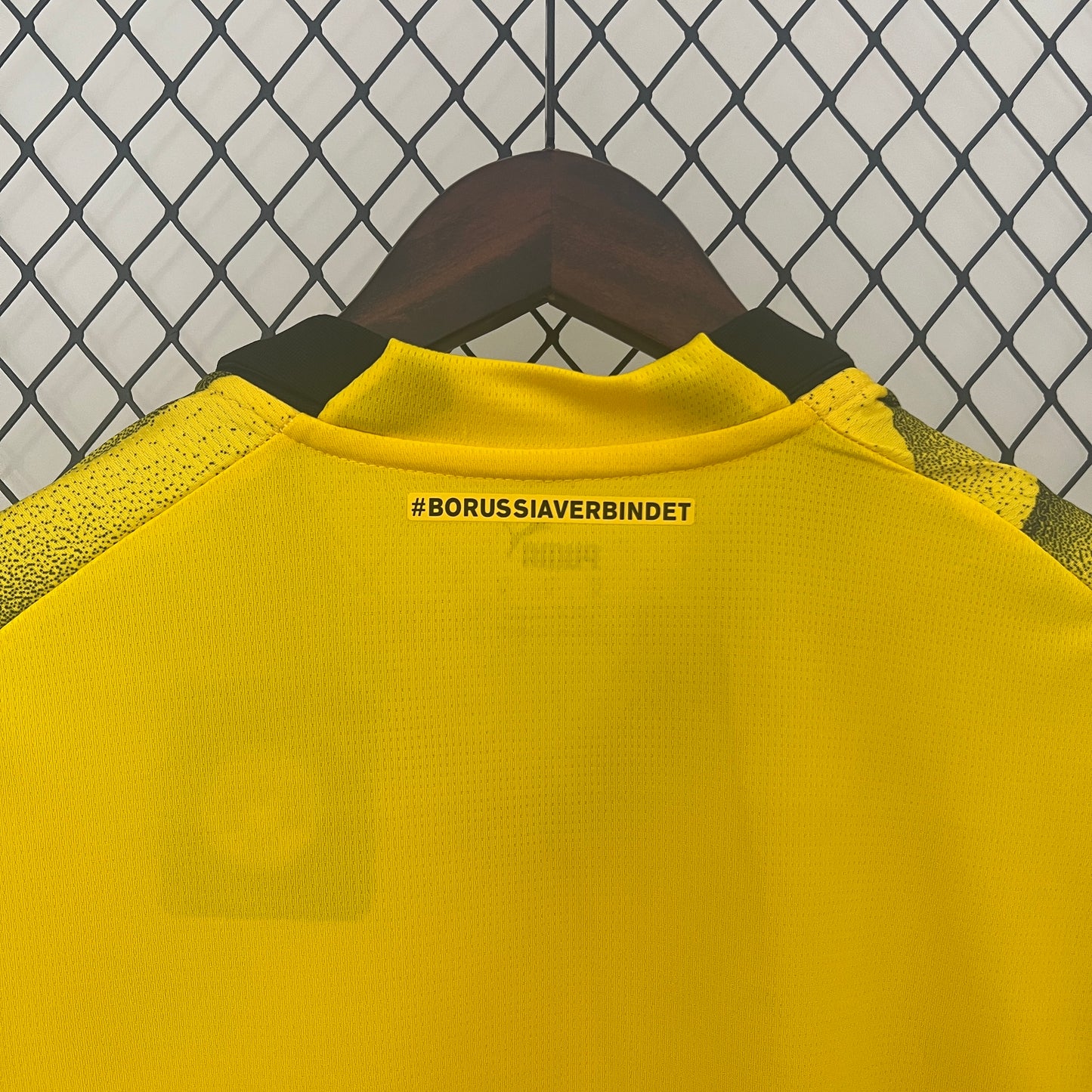 Camiseta Borussia Dortmund Tercera 2023/24 Versión Fan
