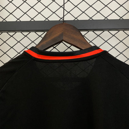 Camiseta Real Madrid Edición Red Rosas 2025/26 Versión Fan