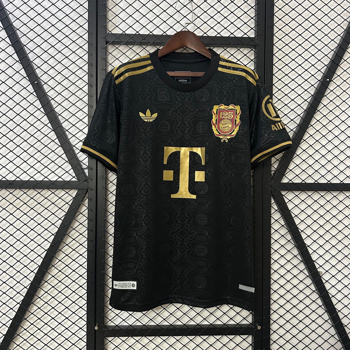 Camiseta Bayern Munich "125 Aniversario Black Color" 2024/25 Versión Fan