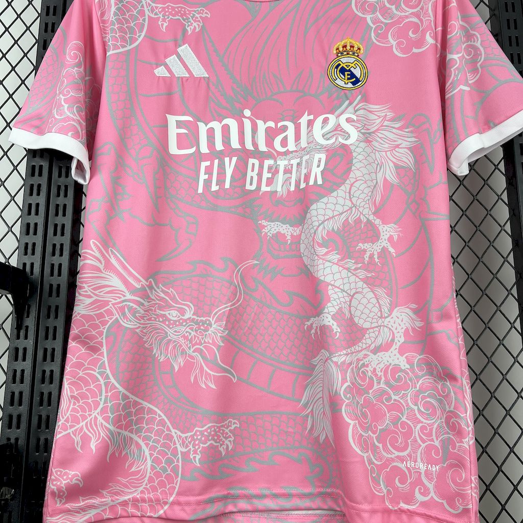 Camiseta Real Madrid Edición Pink Dragon 2025/26 Versión Fan