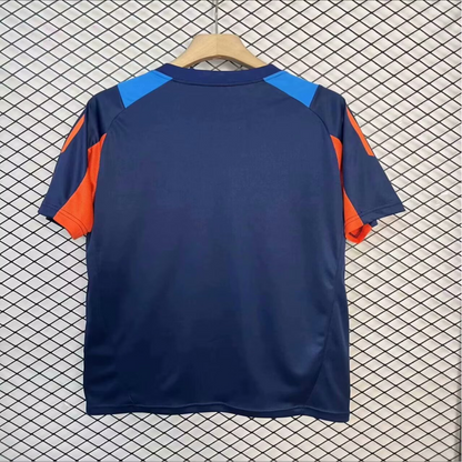 Camiseta Universidad de Chile Entrenamiento 2025 Versión Fan