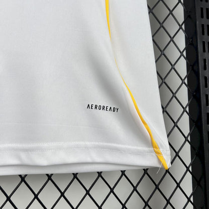 Camiseta Real Madrid Local 2025/26 Versión Mujer