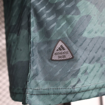 Camiseta Real Madrid Edición Especial "Militar" 2024/25 Versión Jugador