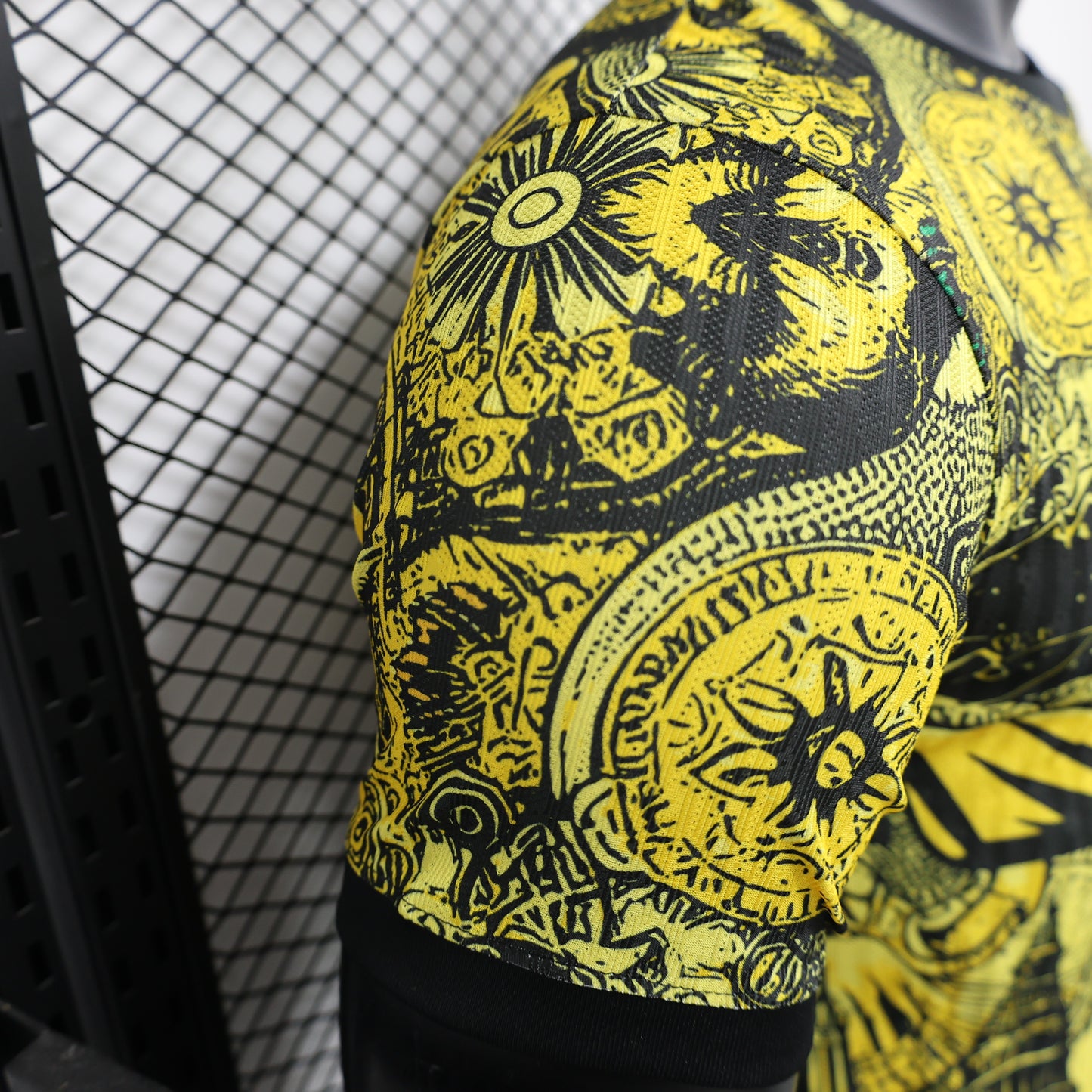 Camiseta Brasil Edición Especial Amarilla "Cristo Redentor" 2024 Versión Jugador