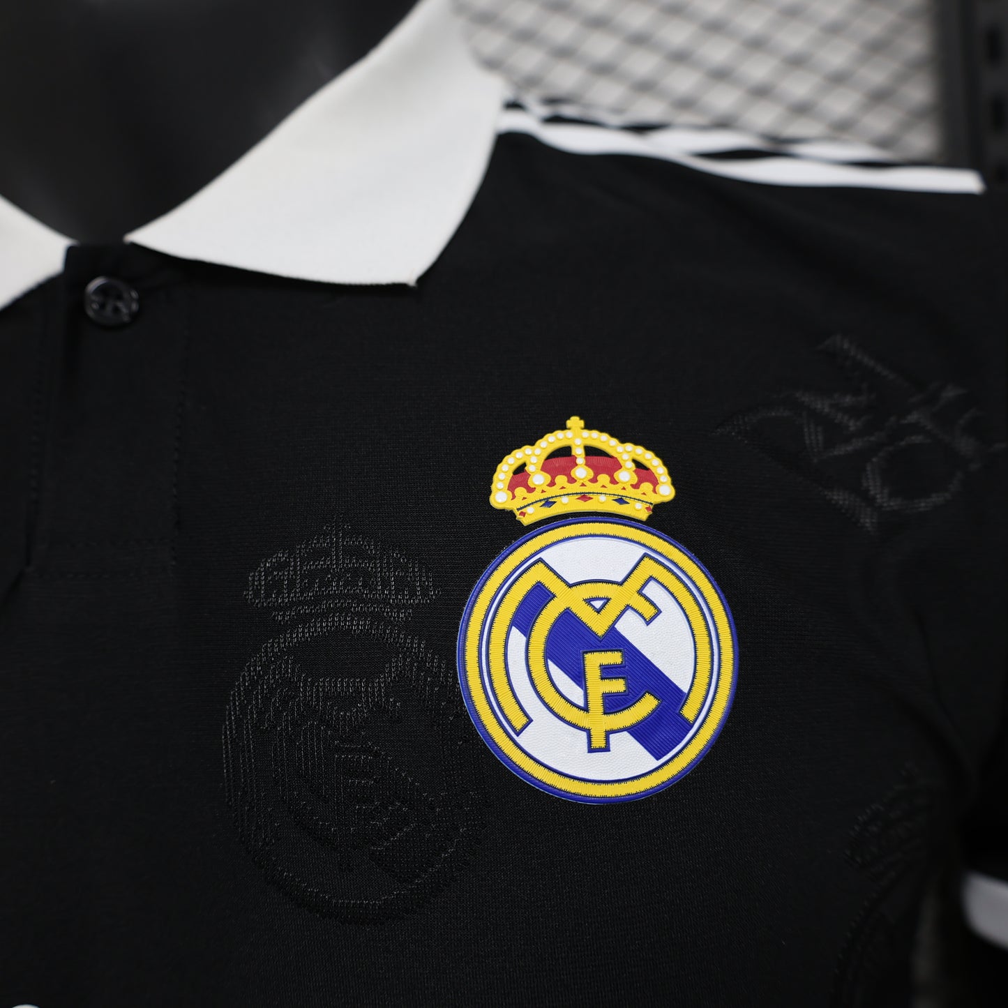 Camiseta Real Madrid Polo Negro 2025/26 Versión Jugador