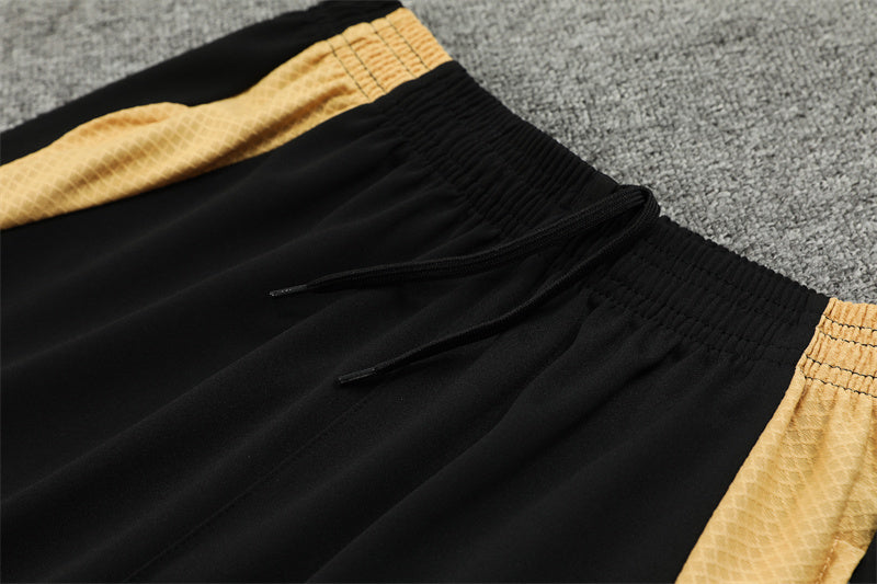 Buzo Completo Real Madrid Negro Diseño Dorado