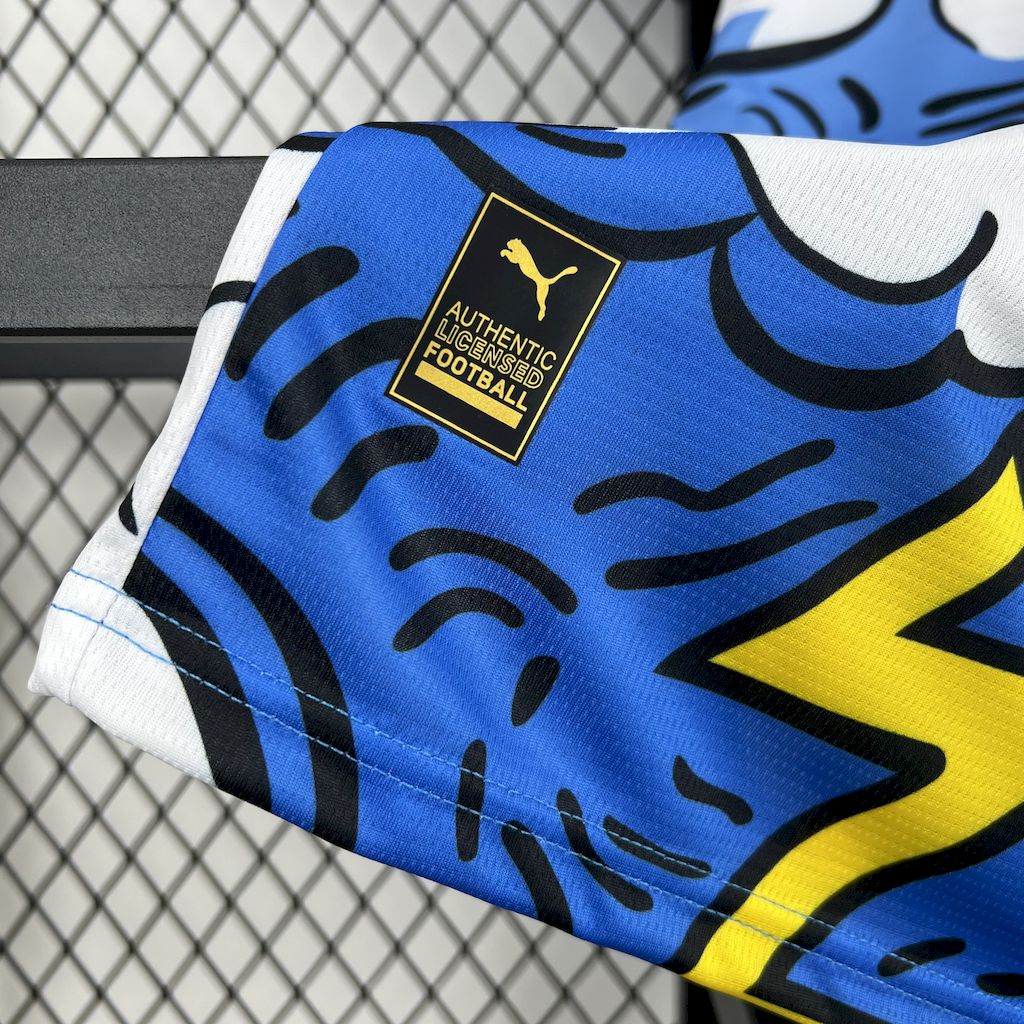 Camiseta Manchester City Edición Especial Azul y Blanco 2025/26 Versión Fan