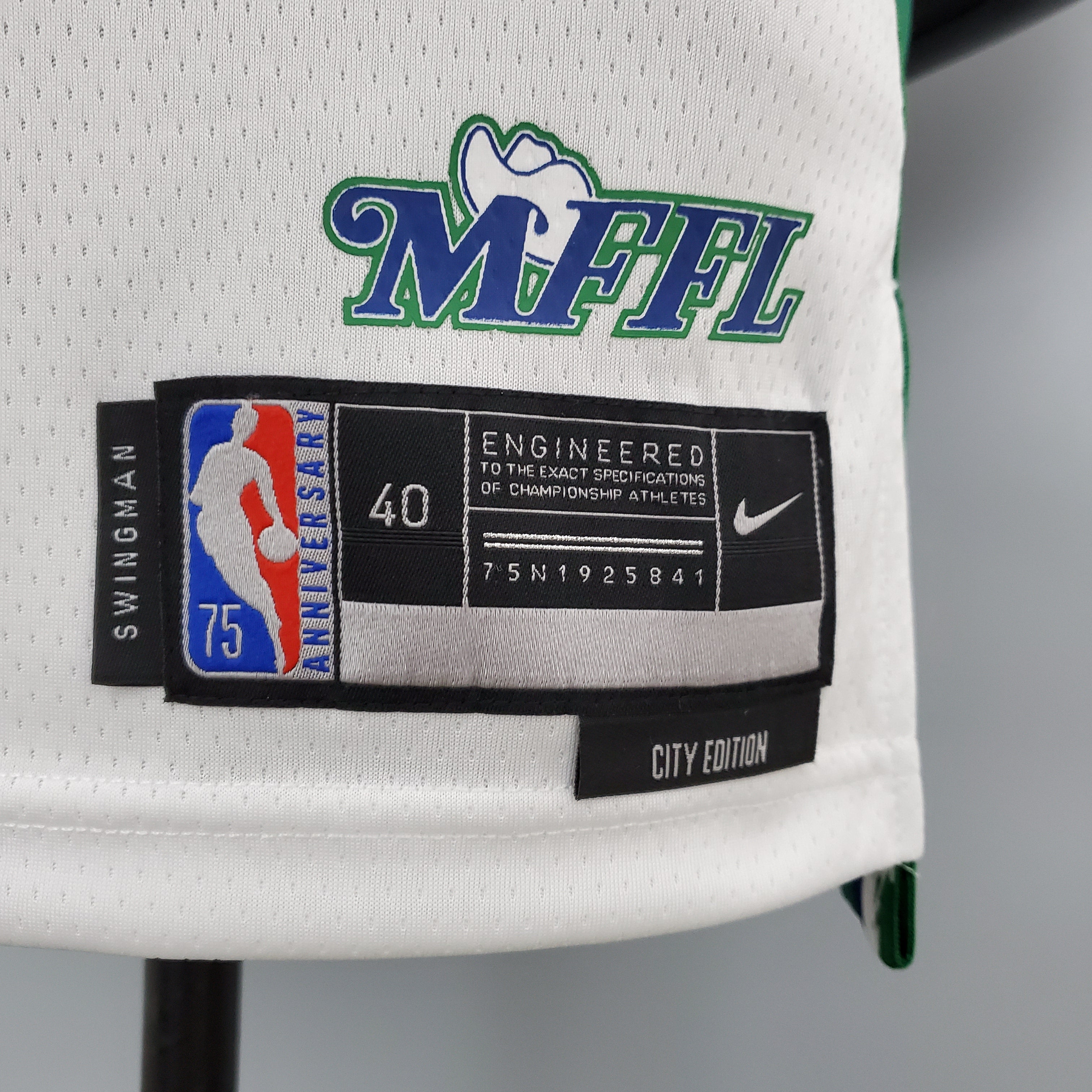 Dallas Mavericks "City Edition" Blanco Verde