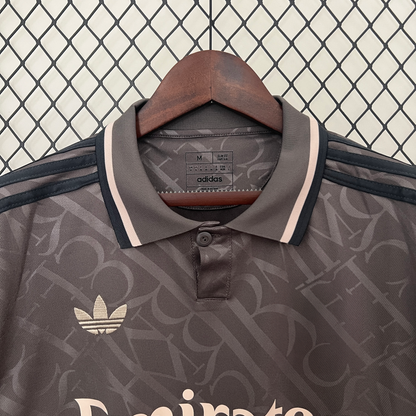 Camiseta Real Madrid Tercera 2024/25 Versión Fan