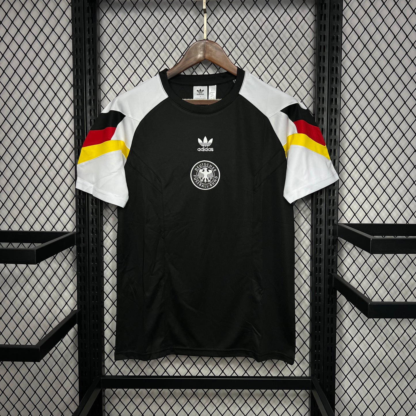 Camiseta Alemania "Estilo Retro" 2024 Versión Fan