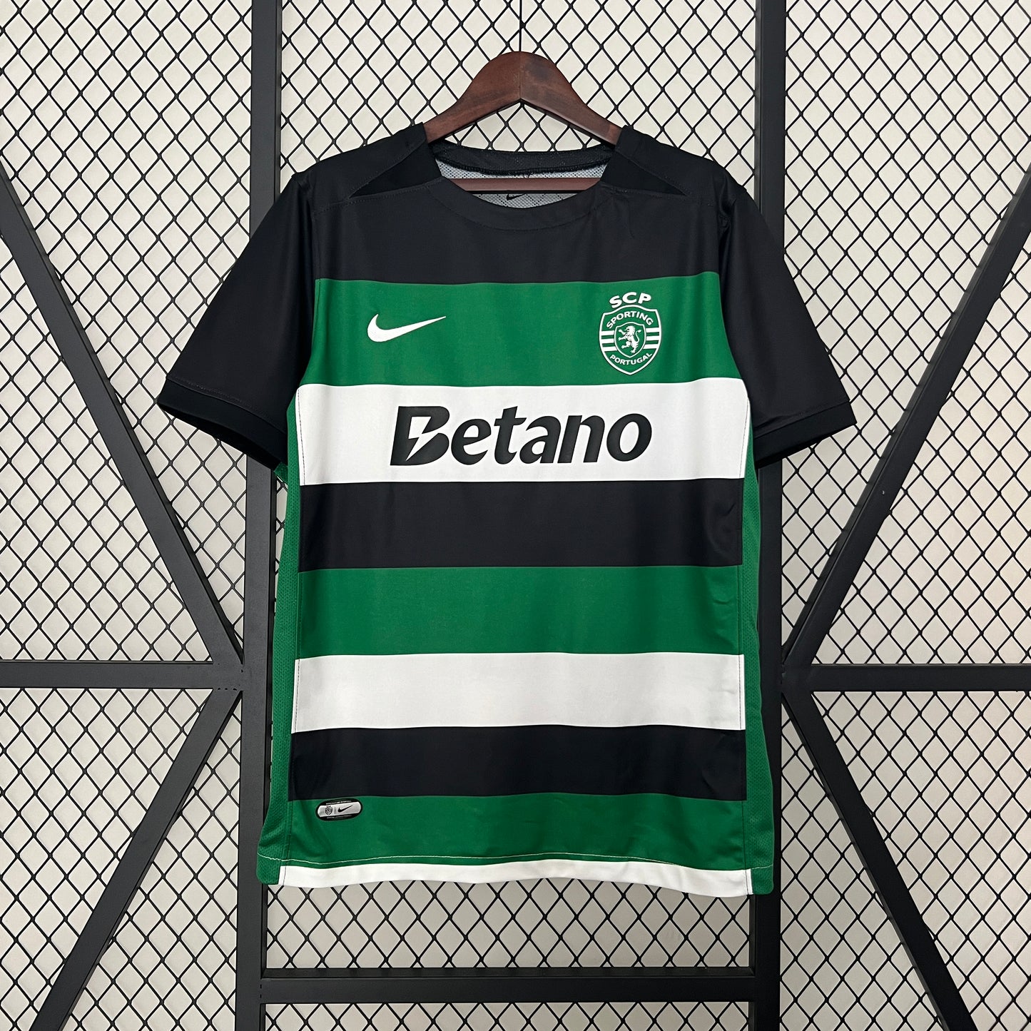Camiseta Sporting Lisboa Local 2024/25 Versión Fan