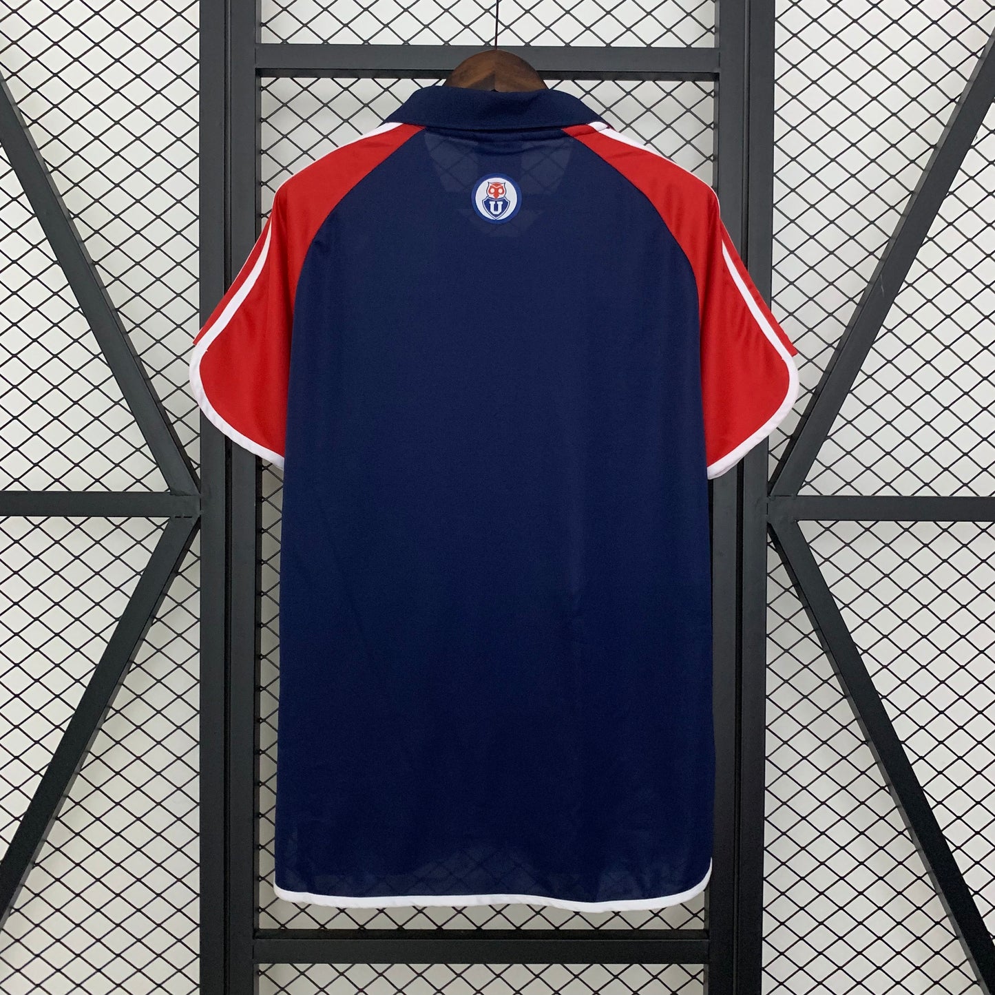 Camiseta Universidad de Chile Local Retro 2001/02 Versión Fan