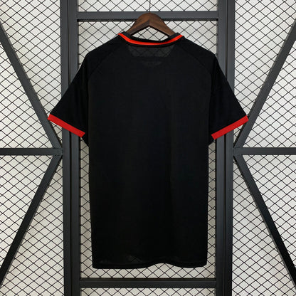 Camiseta Real Madrid Edición Red Rosas 2025/26 Versión Fan